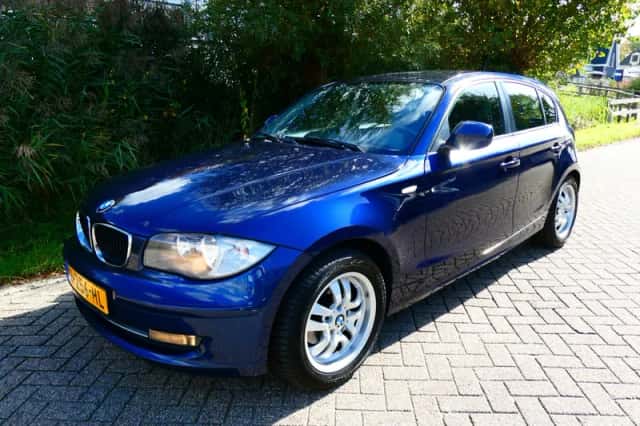 BMW 1-Serie (2009) thumbnail 1