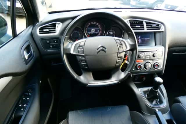 Citroën C4 (2013) thumbnail 2
