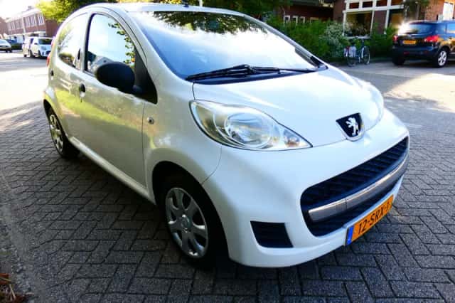 Peugeot 107 (2011) thumbnail 1