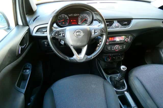Opel Corsa (2016) thumbnail 2