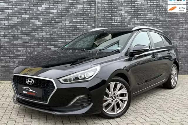 Hyundai i30 (2019) thumbnail 1