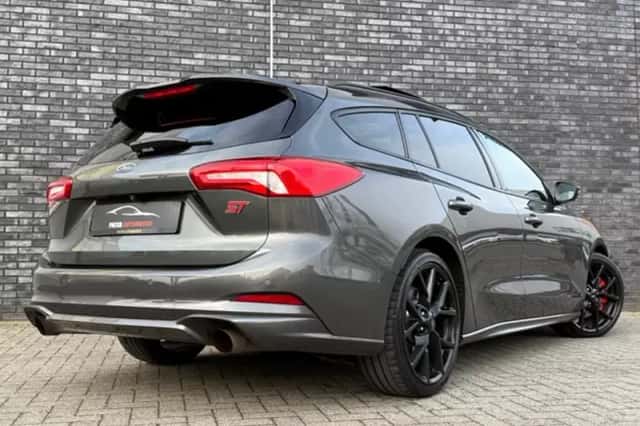 Ford Focus (2019) thumbnail 4