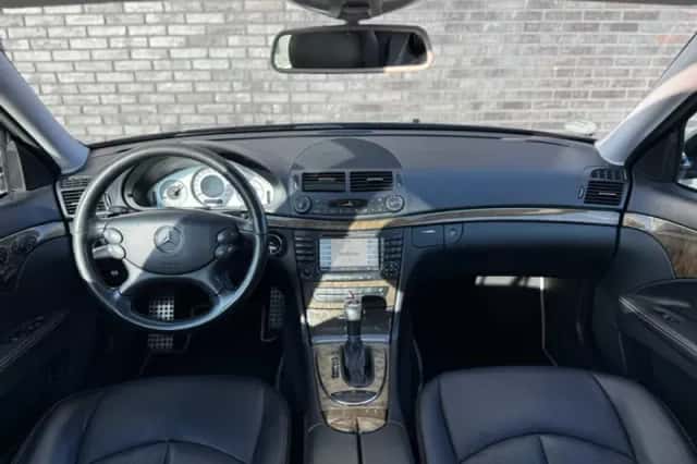 Mercedes-Benz E-Klasse (2007) thumbnail 2