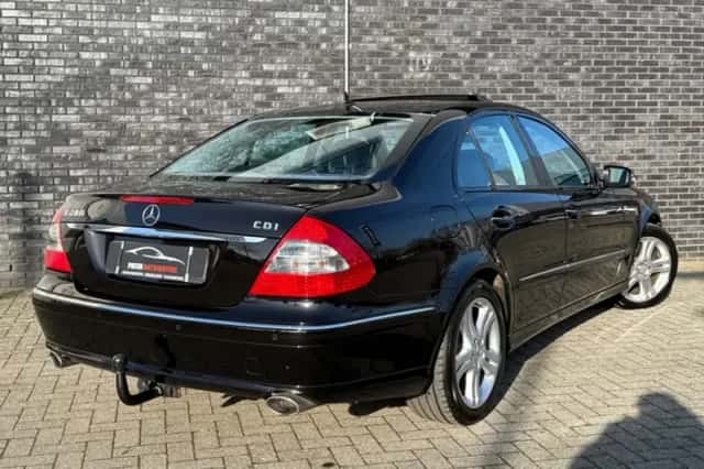 Mercedes-Benz E-Klasse (2007) thumbnail 3