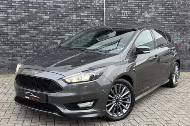 Ford Focus (2018) thumbnail 1