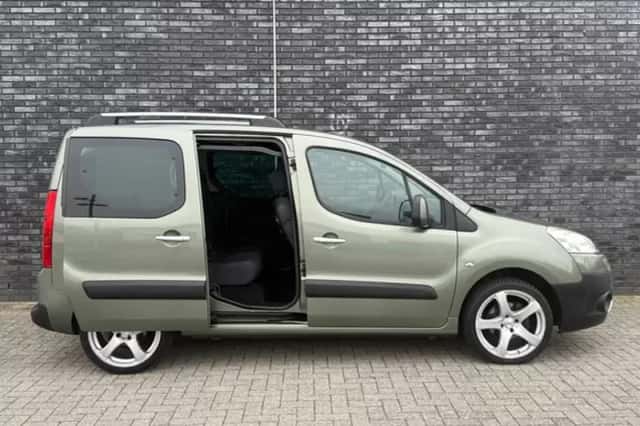 Peugeot Partner (2010) thumbnail 5