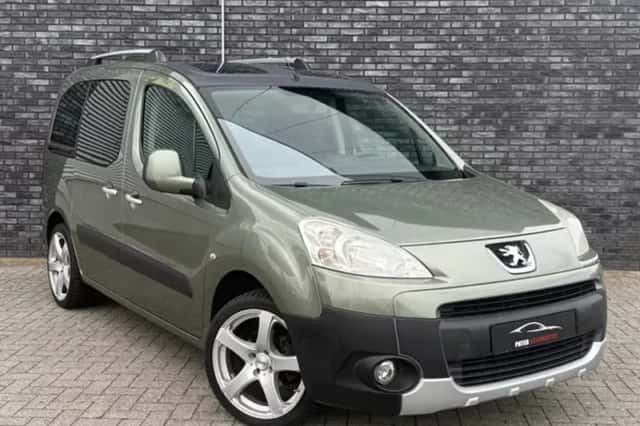 Peugeot Partner (2010) thumbnail 6