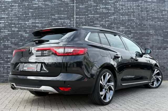 Renault Mégane (2017) thumbnail 4