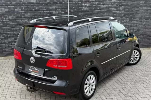 Volkswagen Touran (2012) thumbnail 4