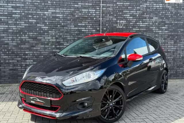 Ford Fiesta (2015) thumbnail 1