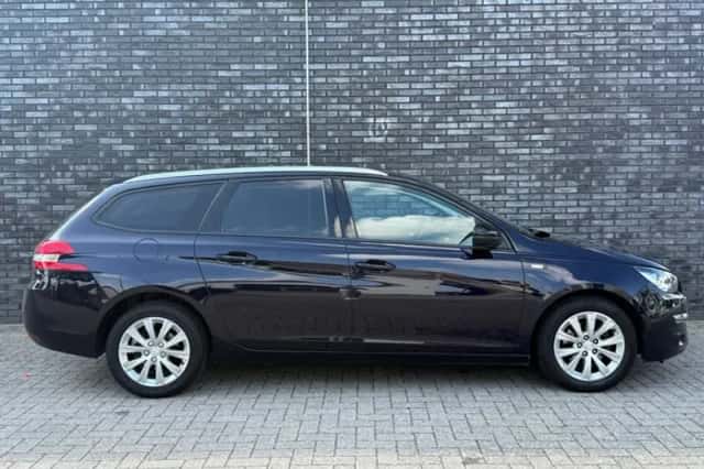 Peugeot 308 (2017) thumbnail 4