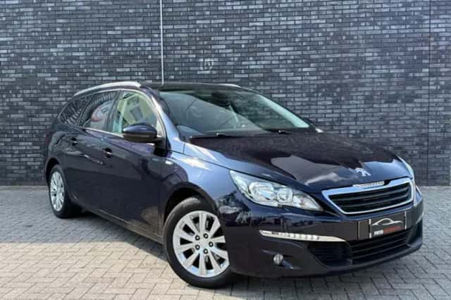 Peugeot 308 (2017) thumbnail 5