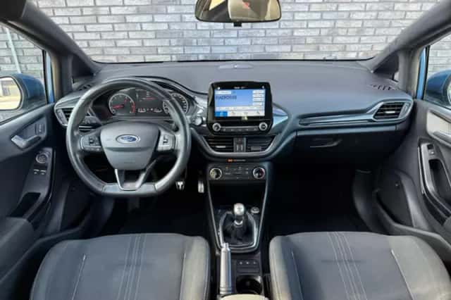 Ford Fiesta (2018) thumbnail 2