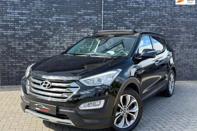 Hyundai Santa Fe (2013) thumbnail 1