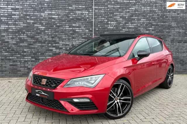 SEAT Leon (2019) thumbnail 1