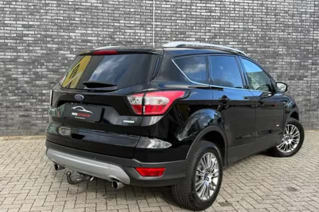 Ford Kuga (2018) thumbnail 3