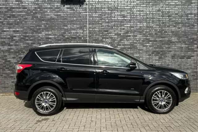 Ford Kuga (2018) thumbnail 5
