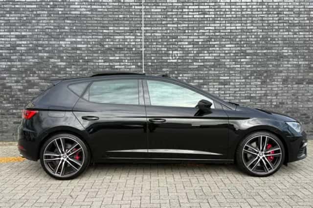 SEAT Leon (2017) thumbnail 5