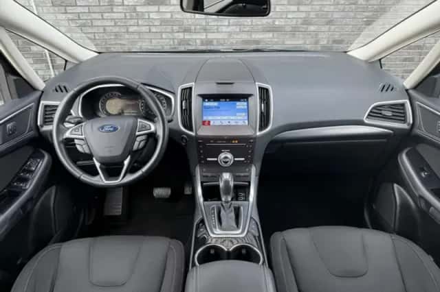 Ford S-Max (2017) thumbnail 2