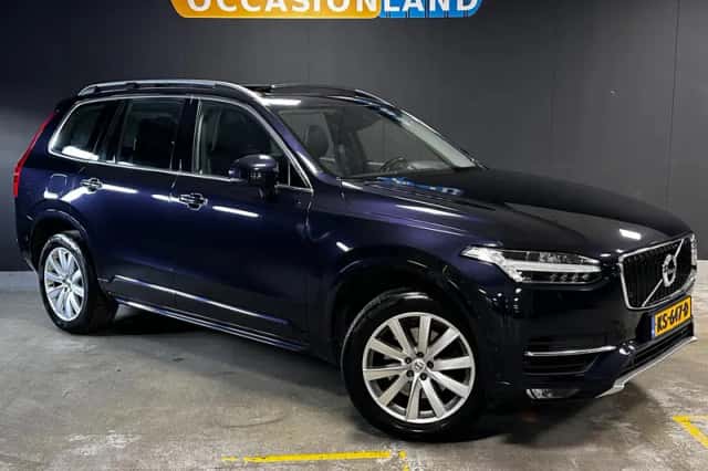 Volvo XC90 (2016) thumbnail 4