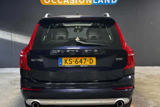 Volvo XC90 (2016) thumbnail 6
