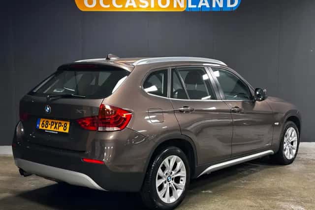 BMW X1 (2011) thumbnail 2