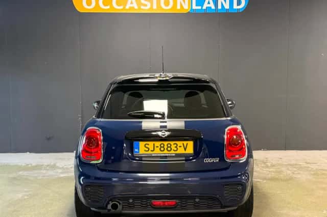 MINI Cooper (2018) thumbnail 6