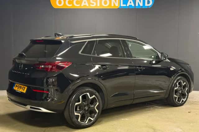 Opel Grandland (2022) thumbnail 2