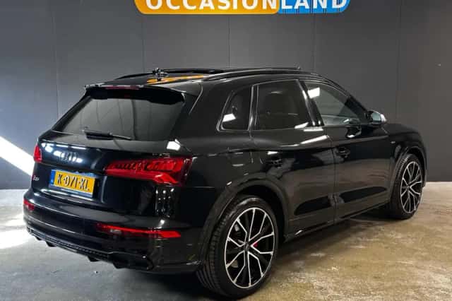 Audi Q5 (2017) thumbnail 2