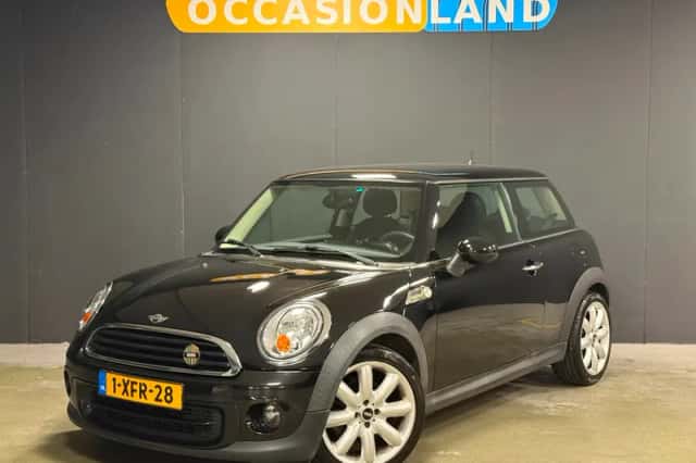 MINI One (2013) thumbnail 1