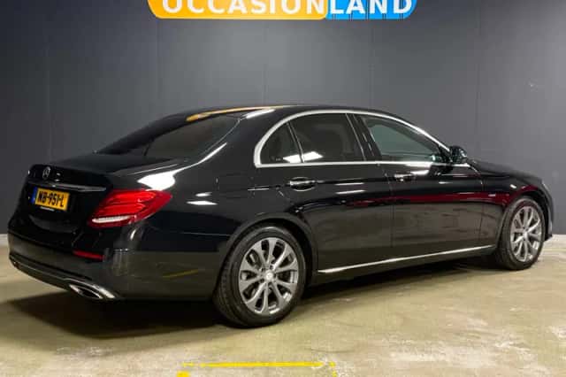 Mercedes-Benz E-Klasse (2016) thumbnail 2