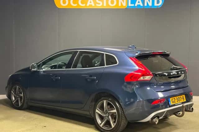 Volvo V40 (2015) thumbnail 3