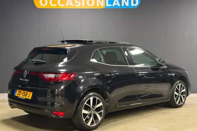 Renault Mégane (2019) thumbnail 2