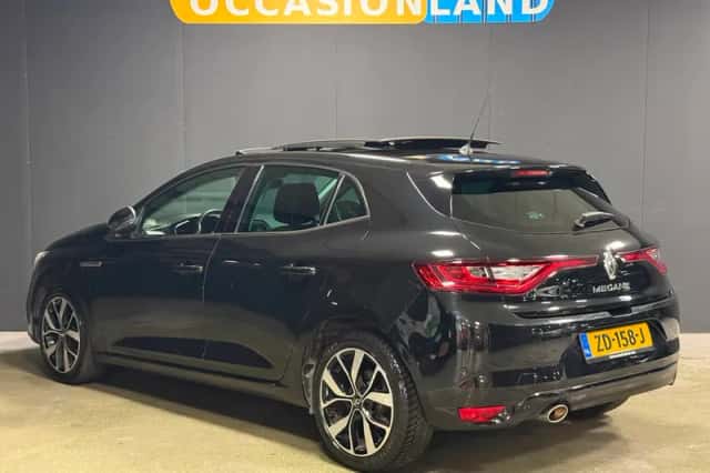 Renault Mégane (2019) thumbnail 3