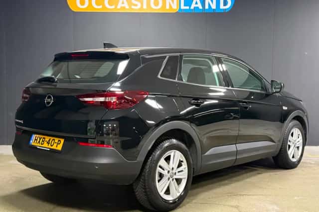 Opel Grandland (2021) thumbnail 2
