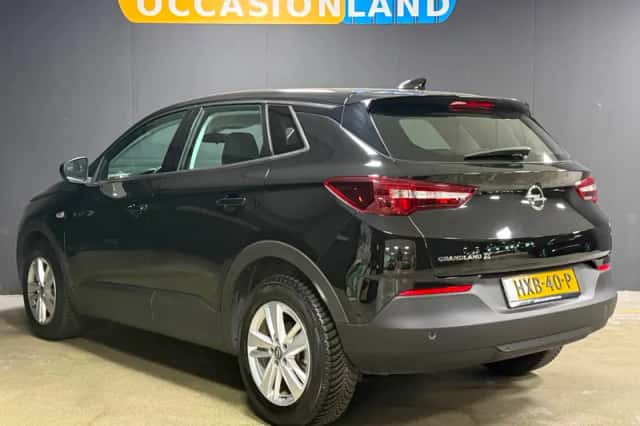 Opel Grandland (2021) thumbnail 3