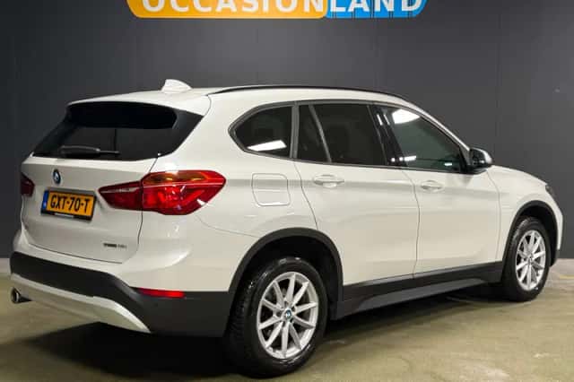 BMW X1 (2019) thumbnail 2