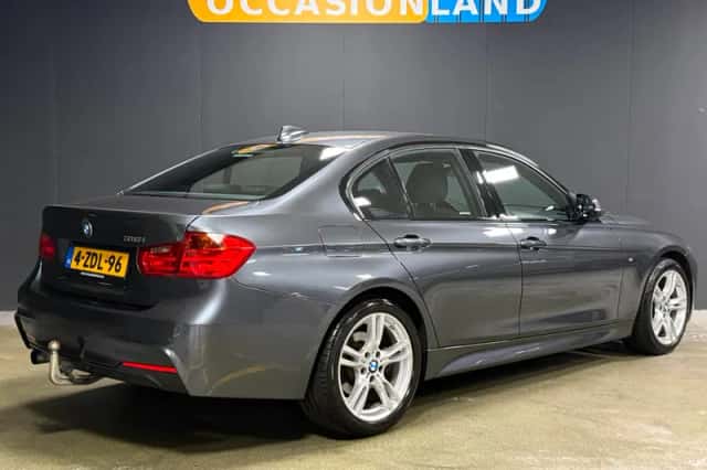 BMW 3-Serie (2015) thumbnail 2