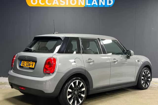 MINI One (2018) thumbnail 2