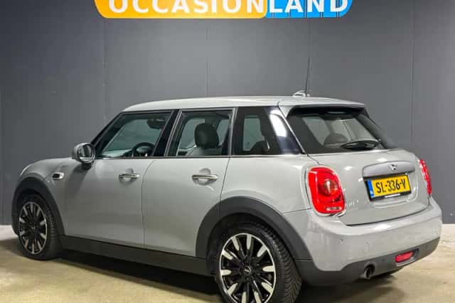MINI One (2018) thumbnail 3