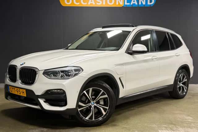 BMW X3 (2021) thumbnail 1