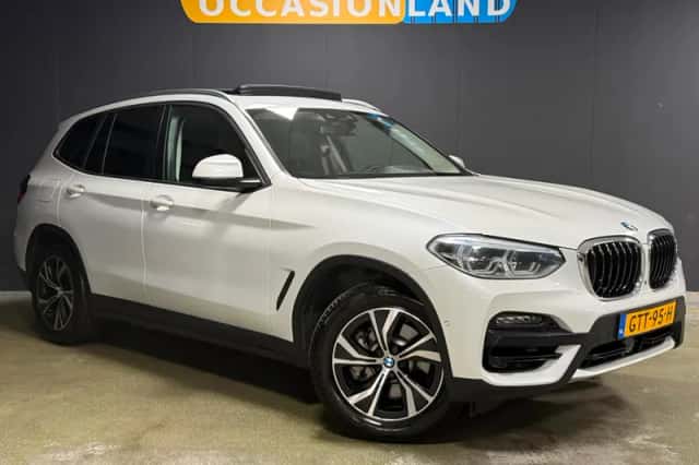 BMW X3 (2021) thumbnail 4
