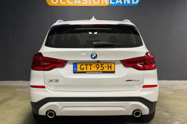BMW X3 (2021) thumbnail 6