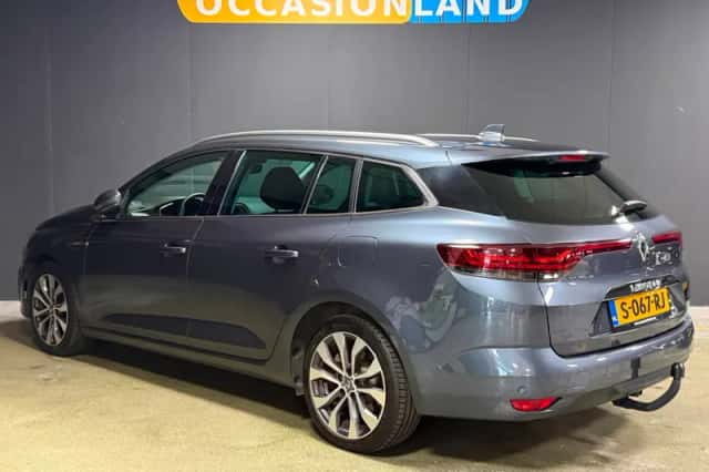 Renault Mégane (2023) thumbnail 3