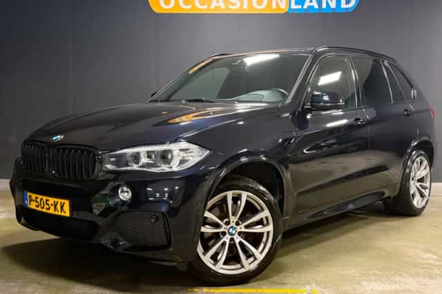 BMW X5 (2017) thumbnail 1