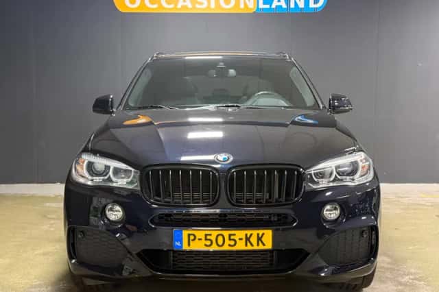 BMW X5 (2017) thumbnail 5