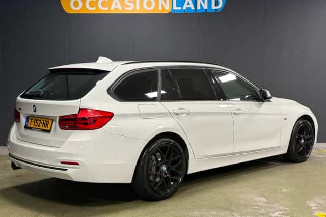 BMW 3-Serie (2018) thumbnail 2