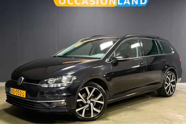 Volkswagen Golf (2018) thumbnail 1