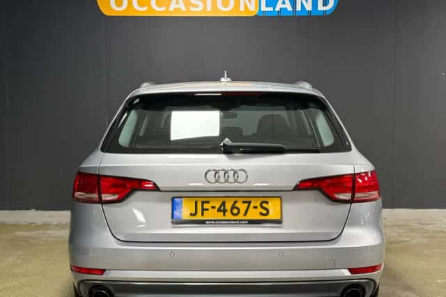 Audi A4 (2016) thumbnail 6