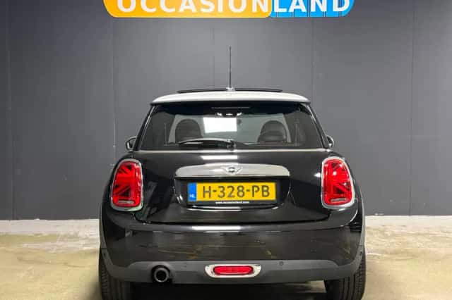 MINI Cooper (2017) thumbnail 6